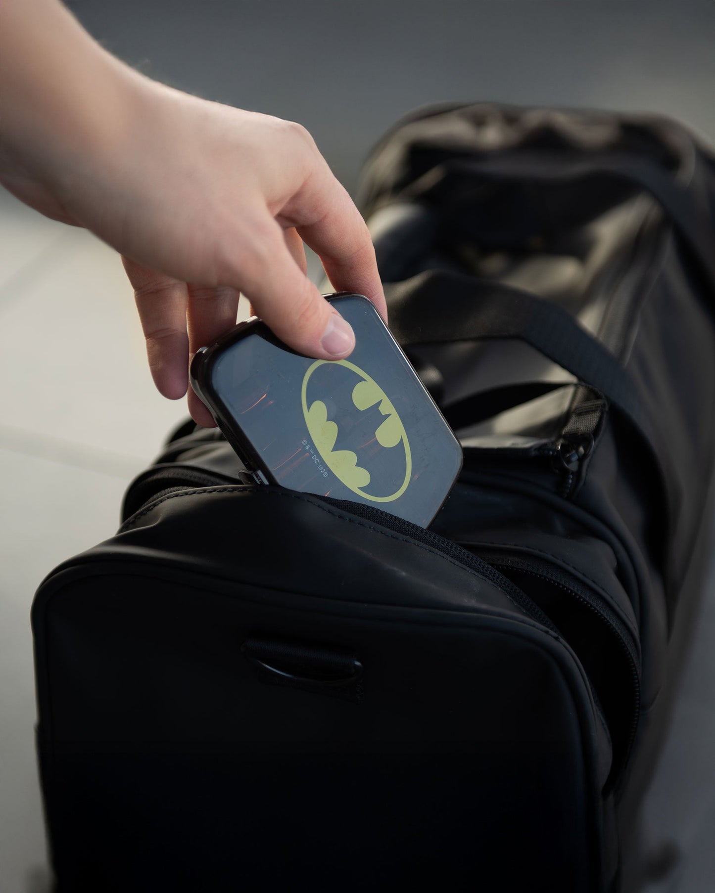 pill-box-7-days-organizer-batman-p5 Smartshake_7-days-PillBox_Organizer_Batman-lifestyle.jpg
