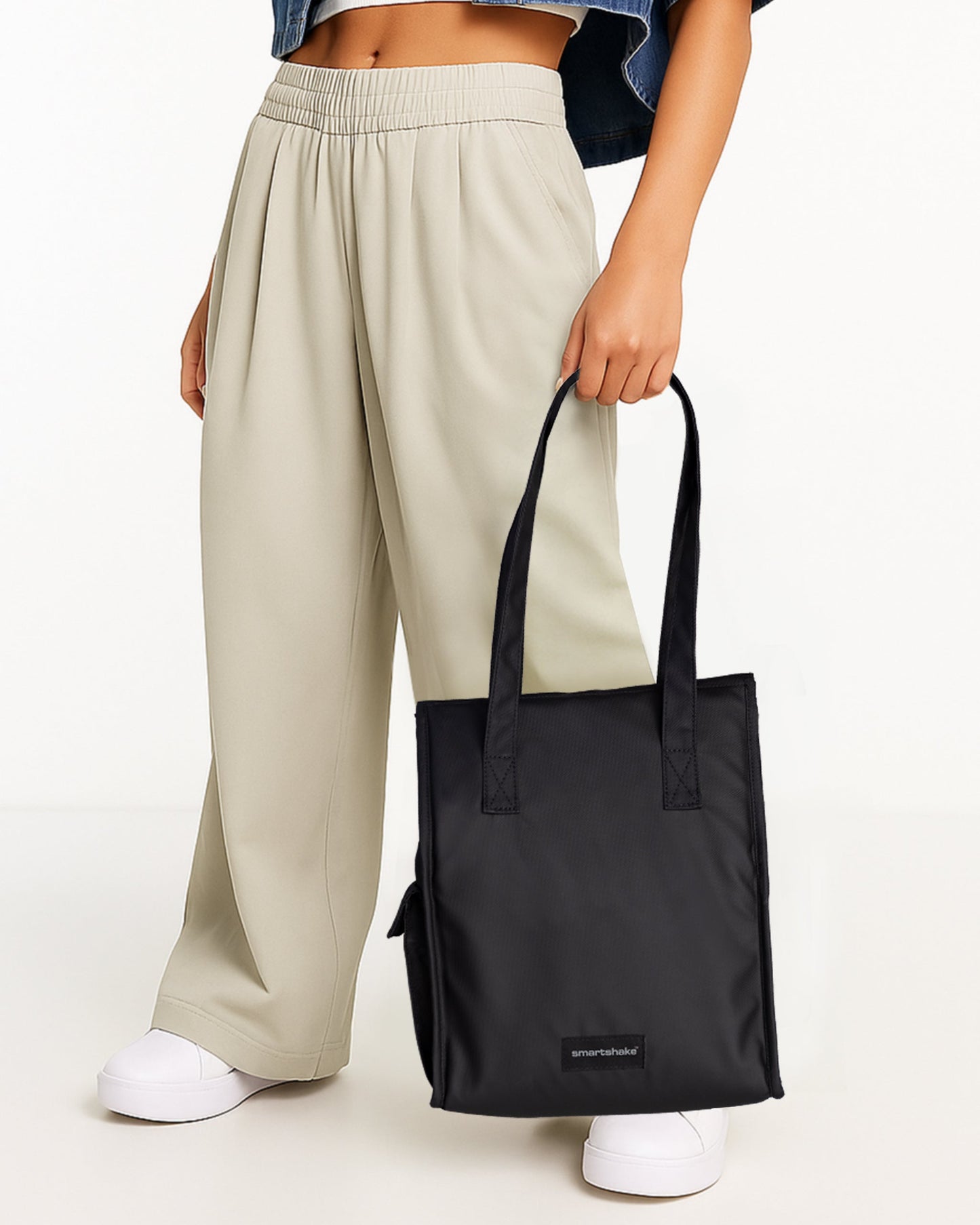lunch-tote-bag-v7 Smartshake_Lunch_Tote_Bag_lifestyle.jpg