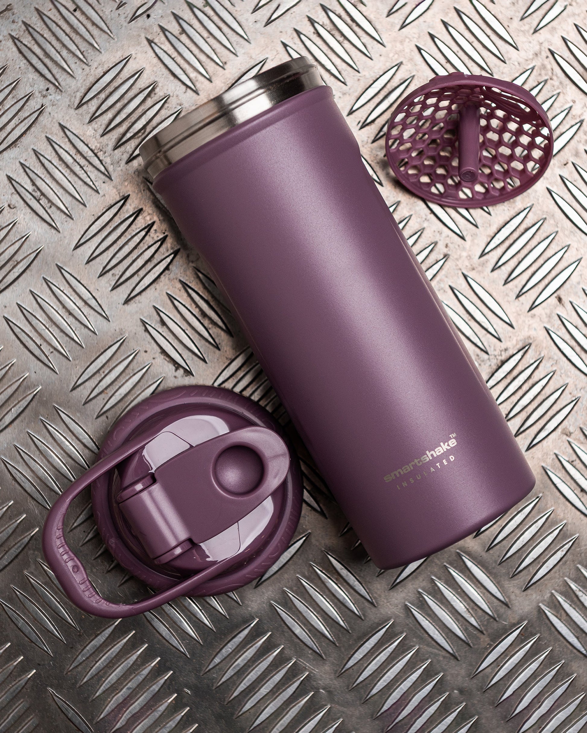insulated-steel-shaker-dusty-plum-u5 Smartshake_Insulated_Steel_Dusty_Plum_Lifestyle.jpg