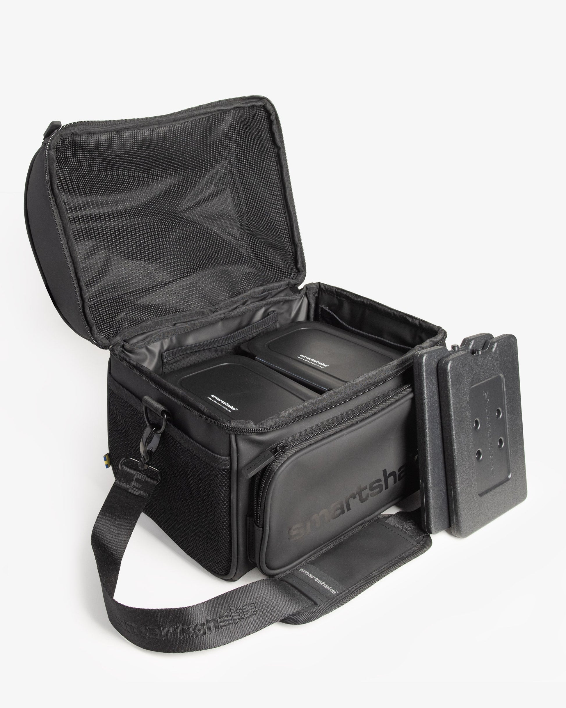 meal-prep-bag-black-with-4-food-containers-and-2-ice-packs-b1 Smartshake_Meal_Prep_Bag_Black_open.jpg