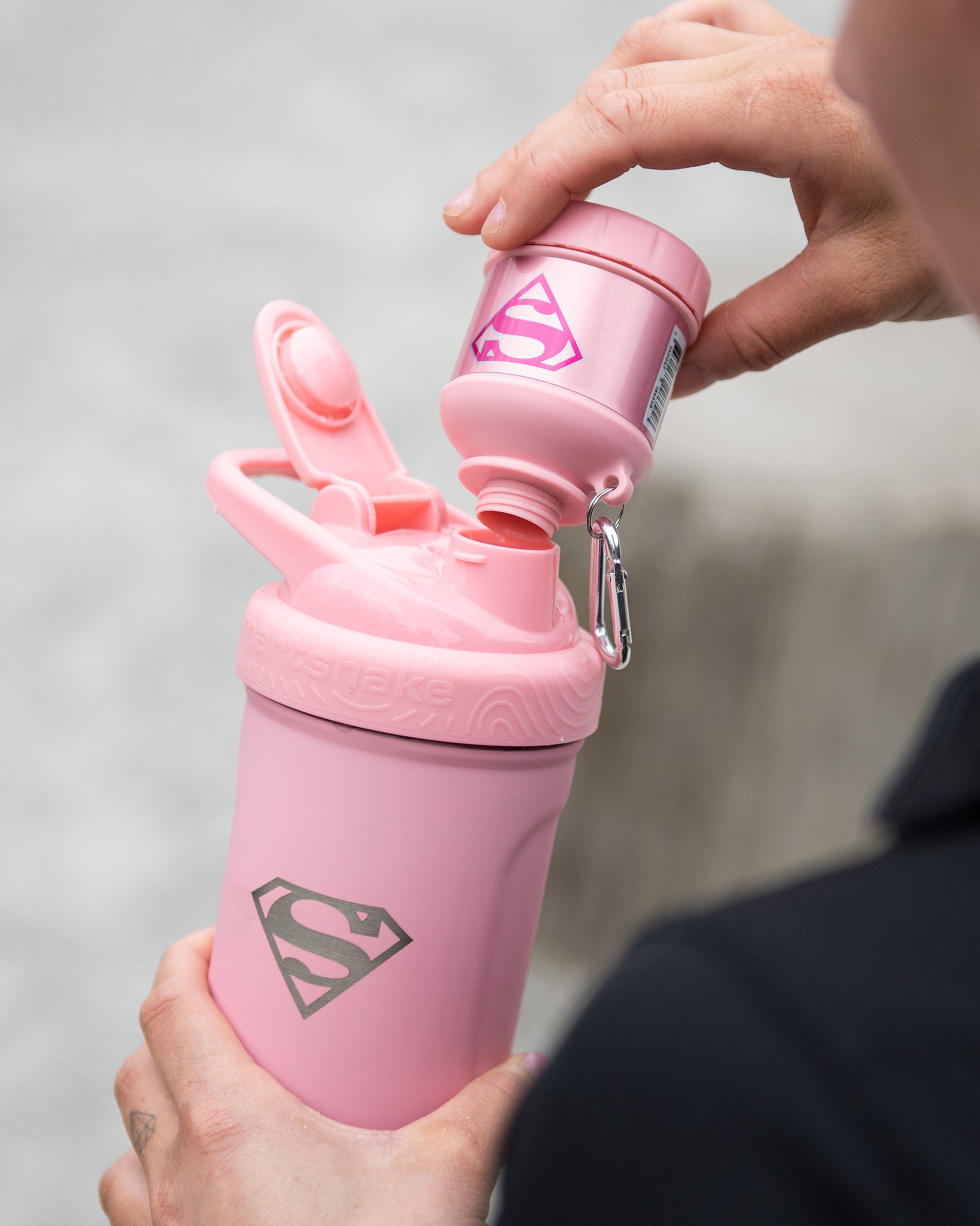 whey2go-funnel-supergirl-r5 Smartshake_Whey2Go_Supergirl_Lifestyle.jpg